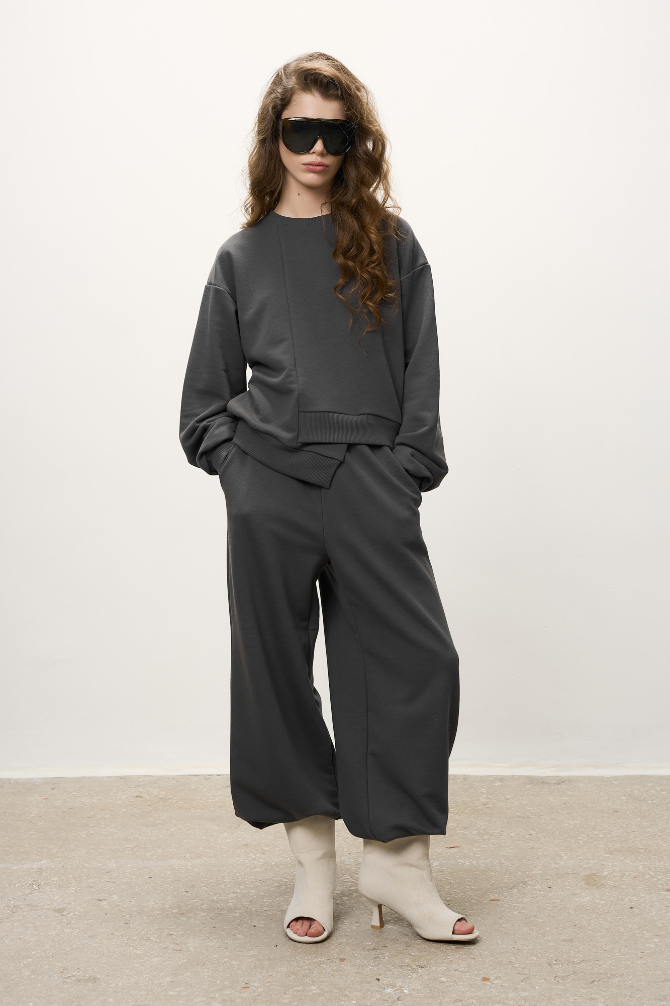 Костюм asymmetry